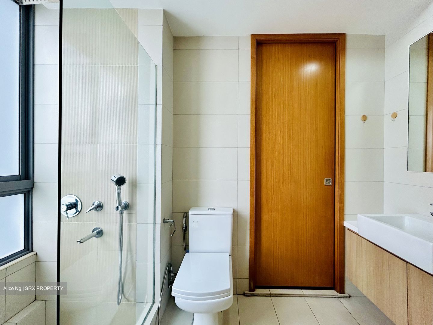 Beacon Heights (D12), Condominium #559479221